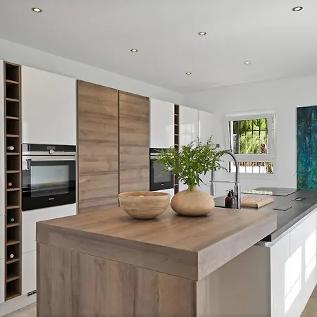 Peaceful Marbesa Villa