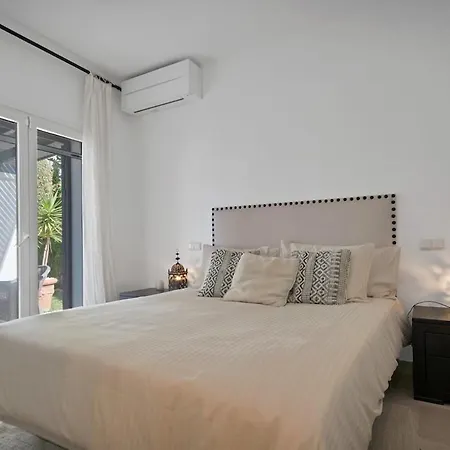 Peaceful Marbesa Villa Marbella